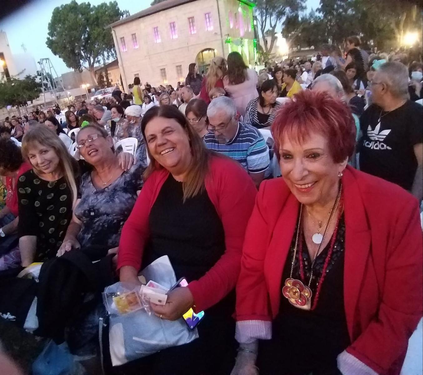 אהובה מרין ולידה אלין חביב (צילום: מגזין ברנז'ה)